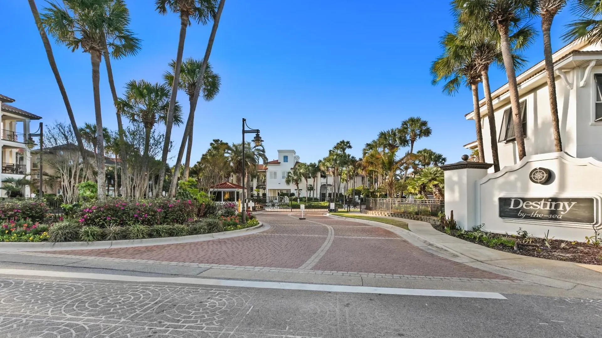 Holiday home Beach View - Gated Community With Pool Hot Tub Destin