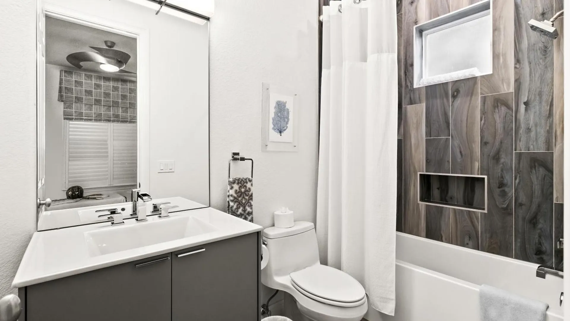 Holiday home Beach View - Gated Community With Pool Hot Tub Destin