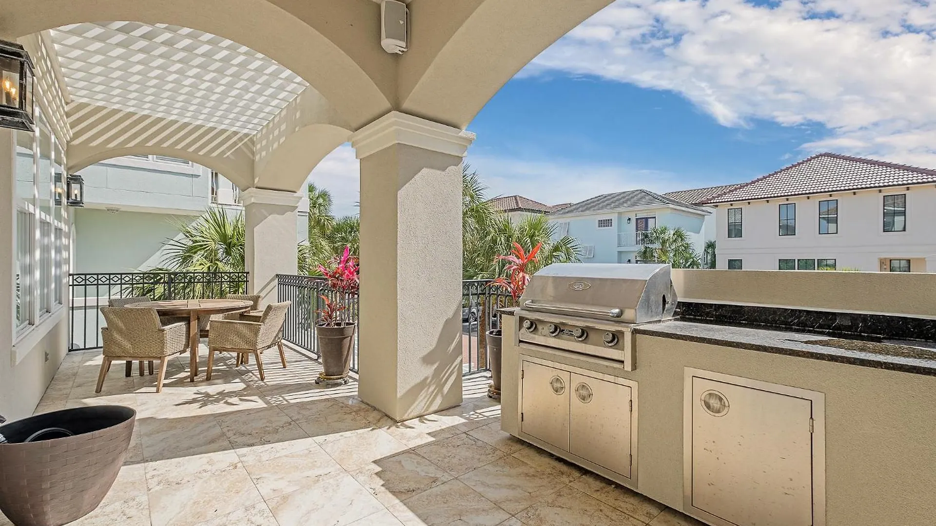 Beach View - Gated Community With Pool Hot Tub Destin Holiday home